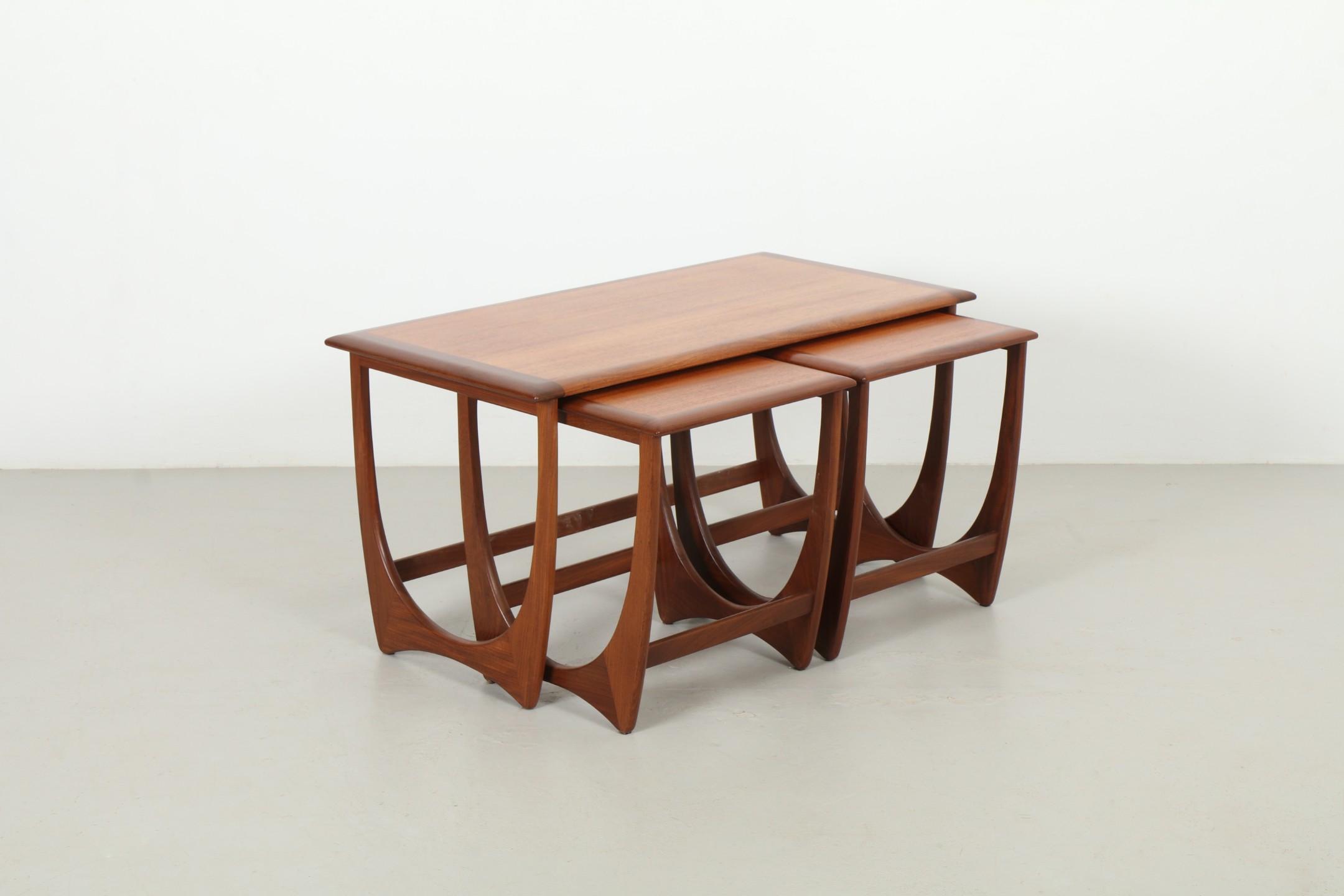 Sleek Victor Wilkins 'Brasilia' Long Nesting Coffee Tables by G-Plan