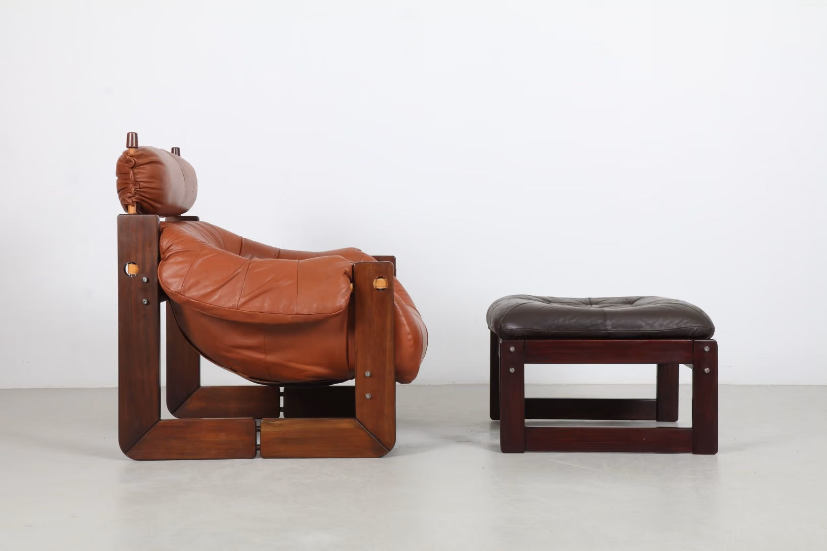 Bold Percival Lafer 'MP-91' Leather Ottoman by Moveis Lafer