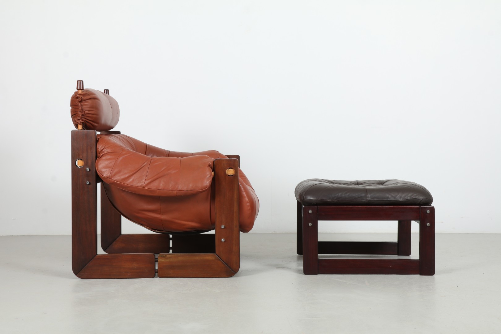 Bold Percival Lafer 'MP-91' Leather Ottoman by Moveis Lafer