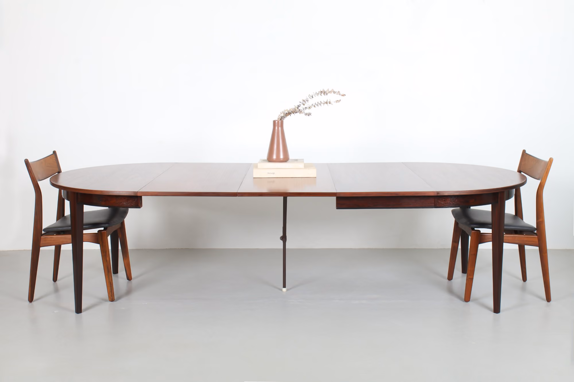 Omann Jun : Coveted Cabinetry