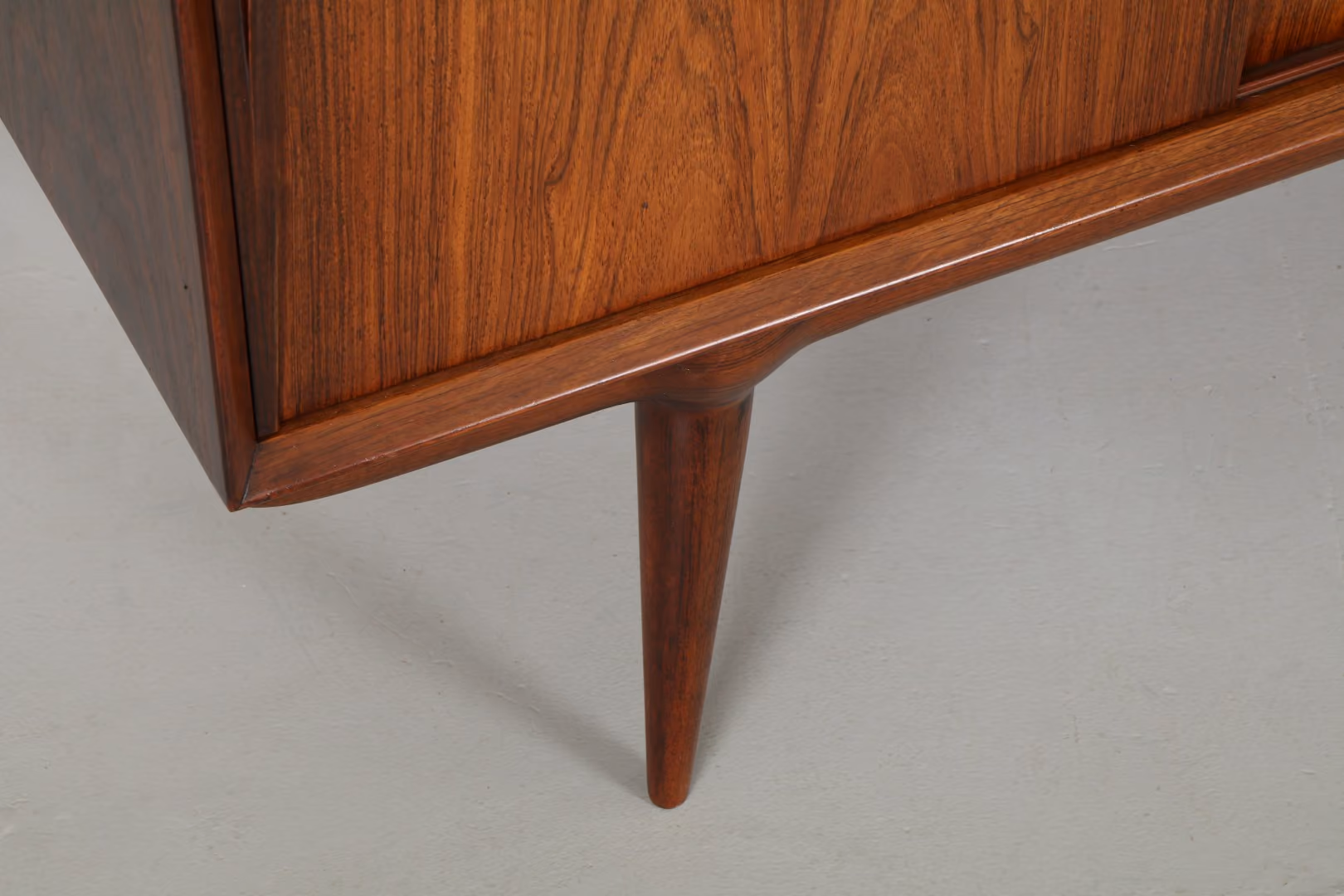 Omann Jun : Coveted Cabinetry