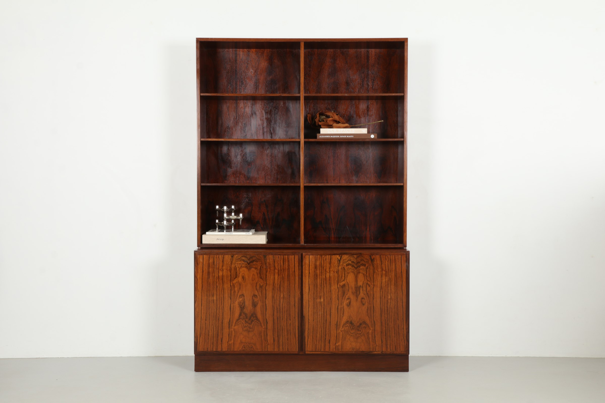 Omann Jun : Coveted Cabinetry