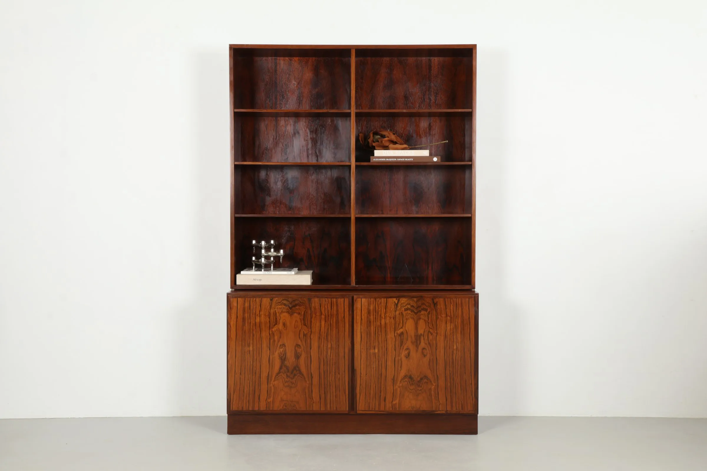 Omann Jun : Coveted Cabinetry