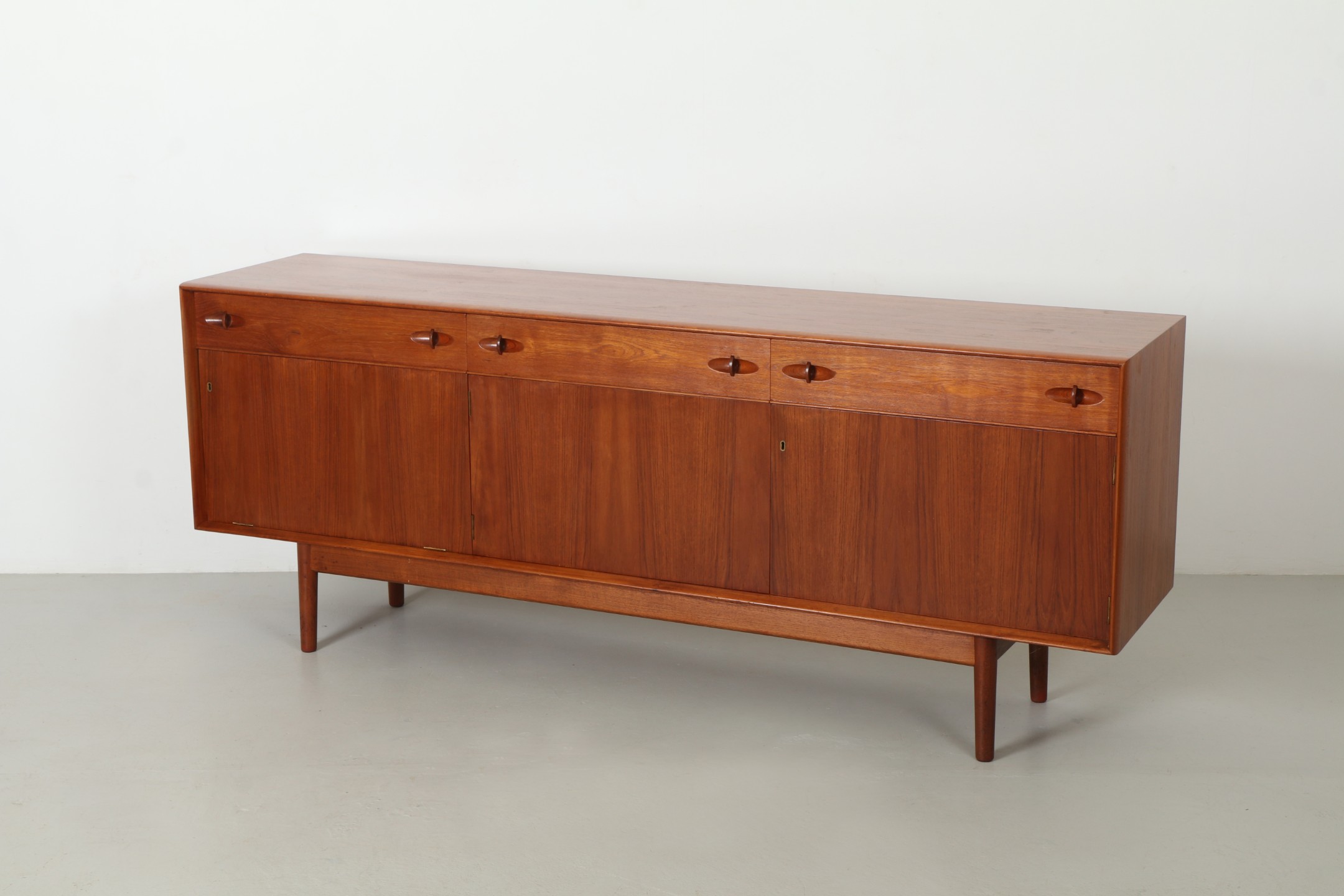 Refined David Walker 'Farndale' Sideboard by Dalescraft