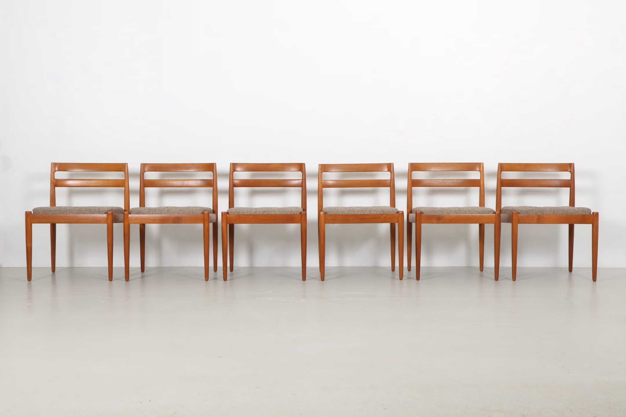 Six Stunning Kai Kristiansen 'Universe 301' Dining Chairs by Magnus Olesen