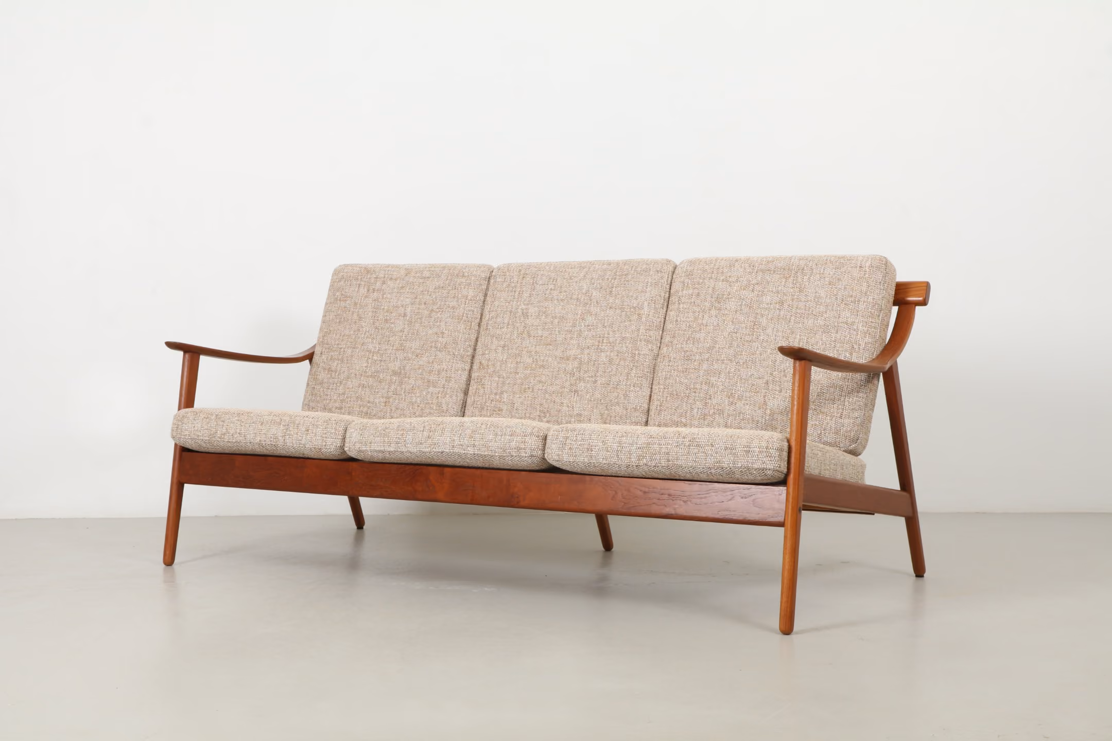 Sleek Arne Hovmand Olsen 'MK-119' Sofa by Mogens Kold