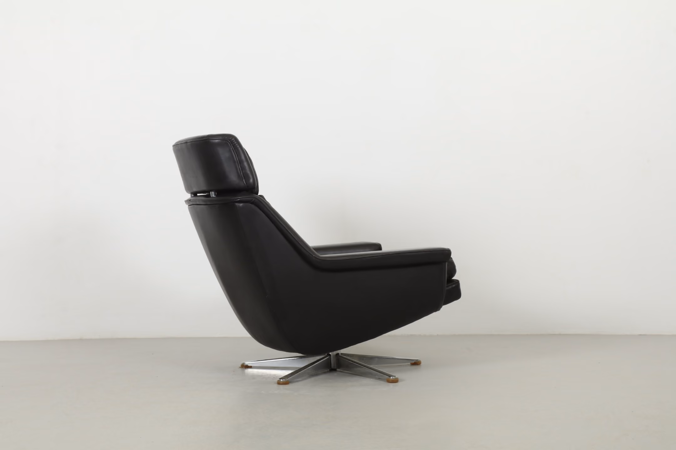Bold Werner Langenfeld 'Model 802' Armchair by ESA Mobelvaerk