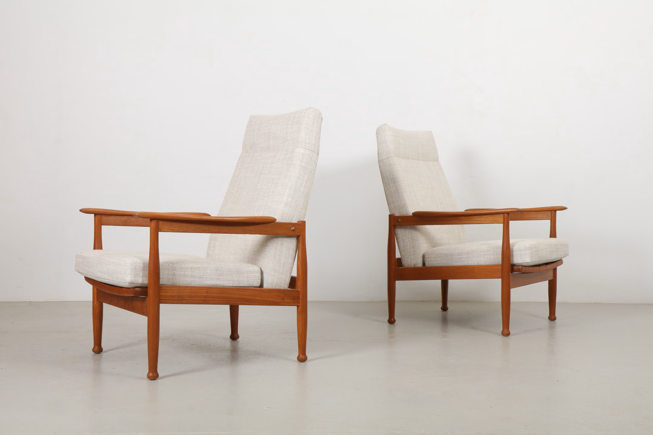 Pair of Handsome Fejer & Pamphilon 'Manhattan' Armchairs by Guy Rogers