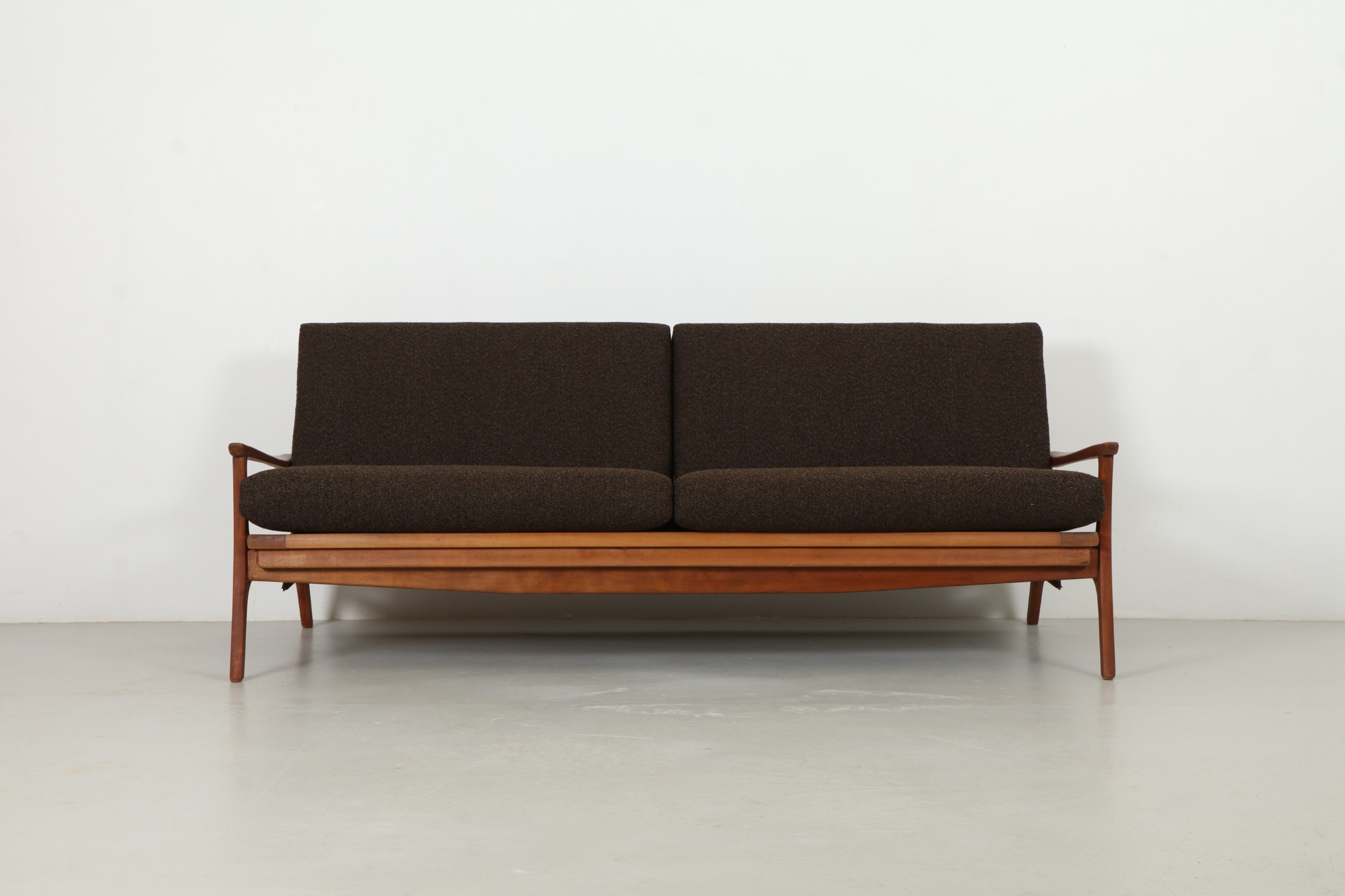 Sharp Mid-Century NZ Made 'Vigo' Folding Sofa By Morgan