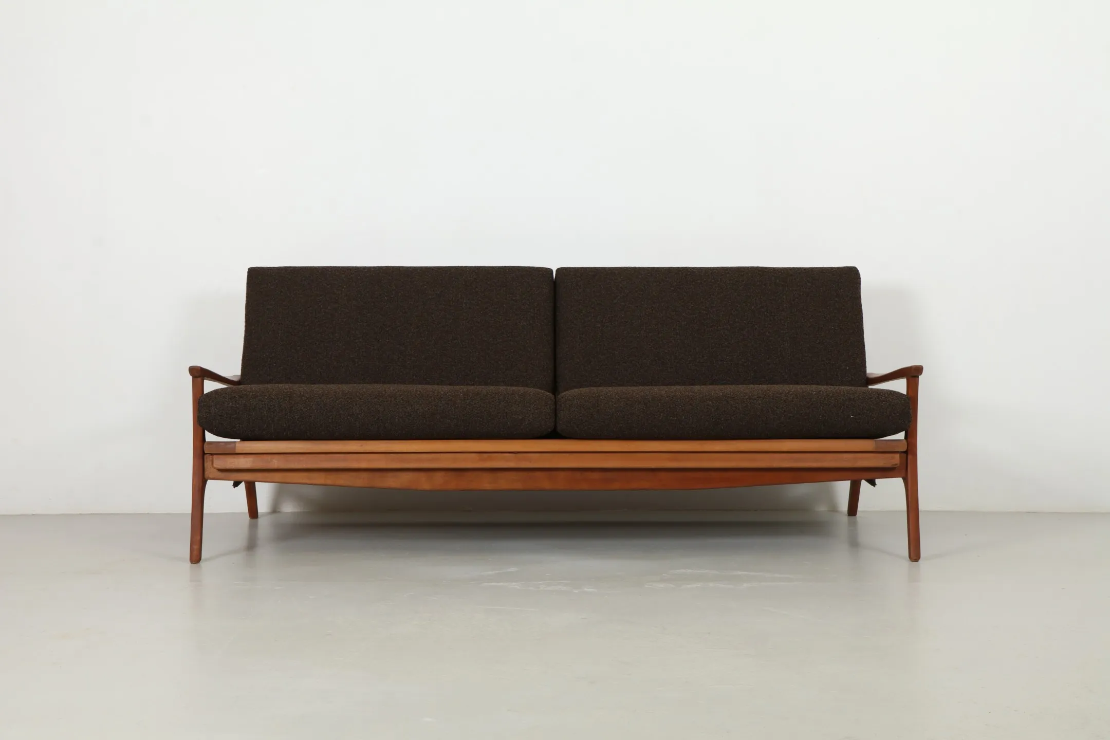 Sharp Mid-Century NZ Made 'Vigo' Folding Sofa By Morgan