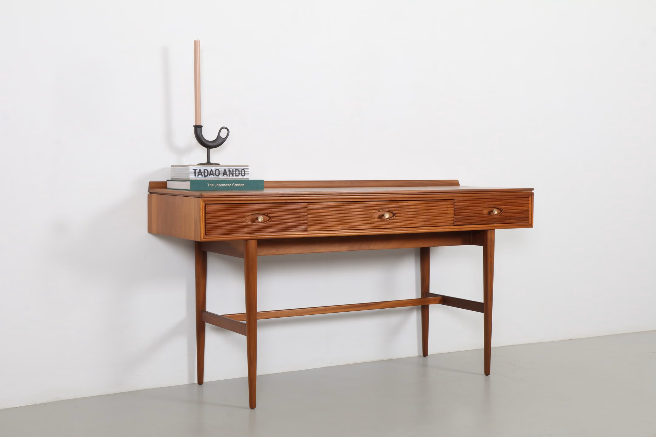 Stunning Robert Heritage 'Salisbury' Console by Archie Shine