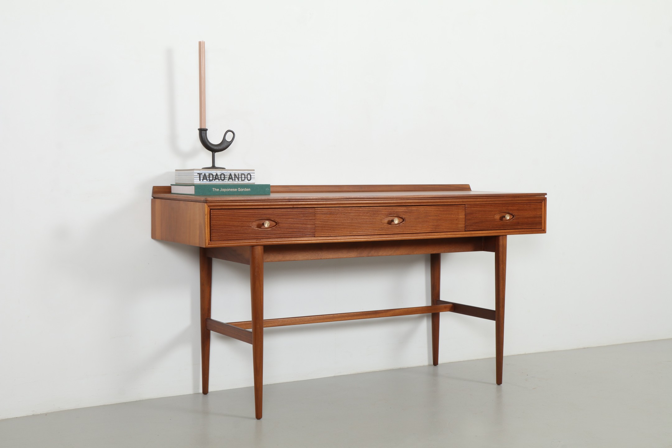 Stunning Robert Heritage 'Salisbury' Console by Archie Shine