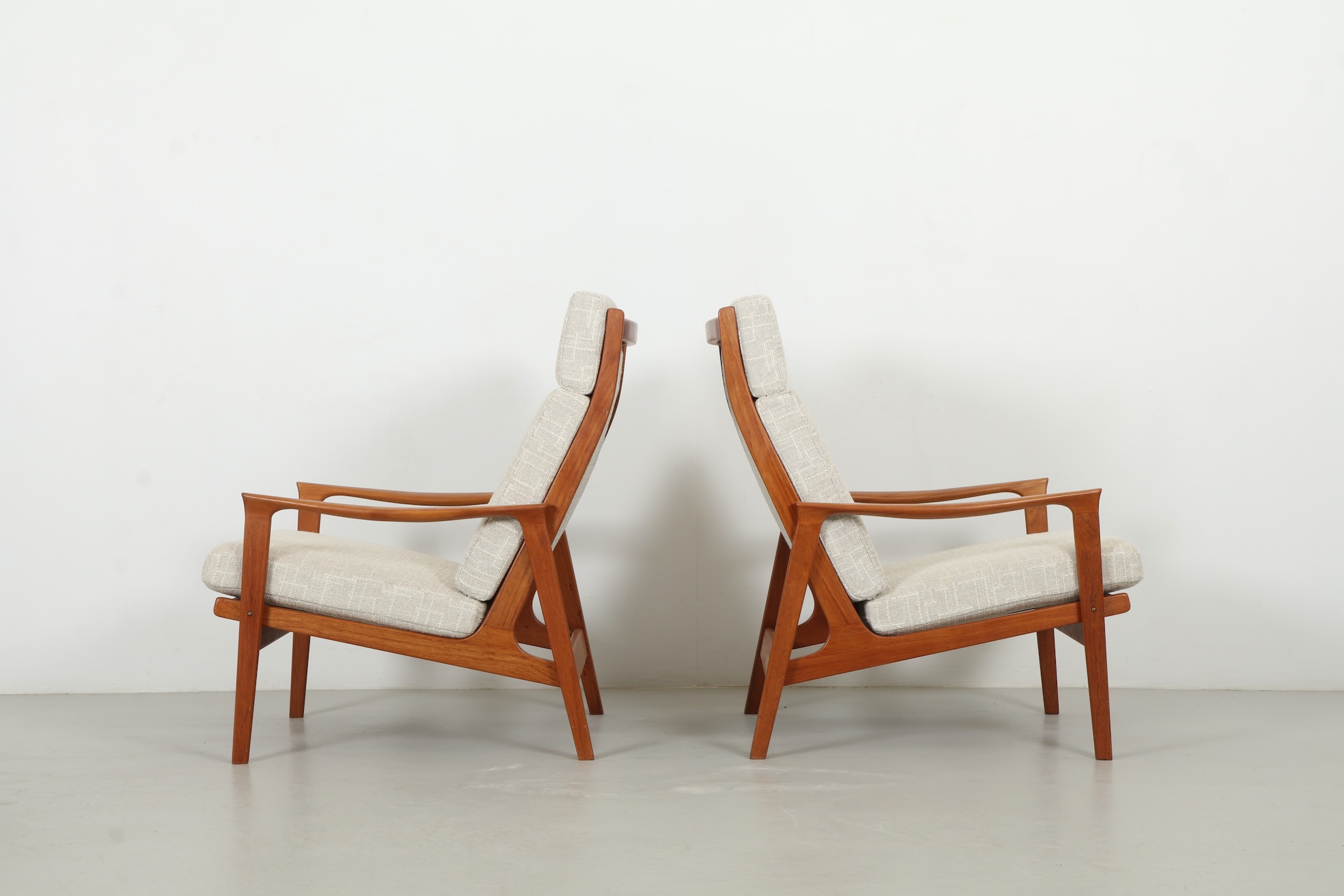 Pair of Sophisticated Tony Parker 'Model 161' Armchairs by Parker
