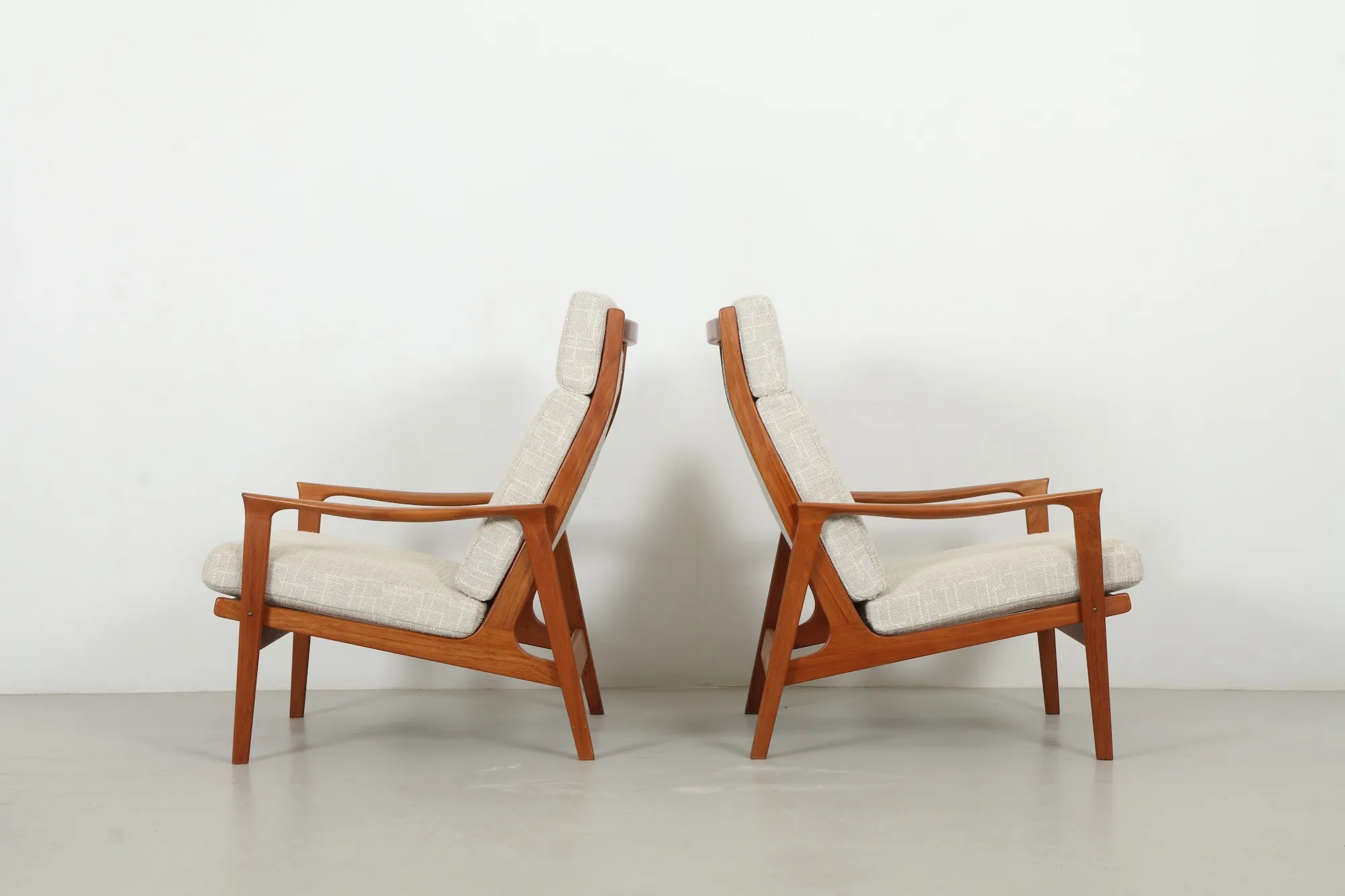 Pair of Sophisticated Tony Parker 'Model 161' Armchairs by Parker