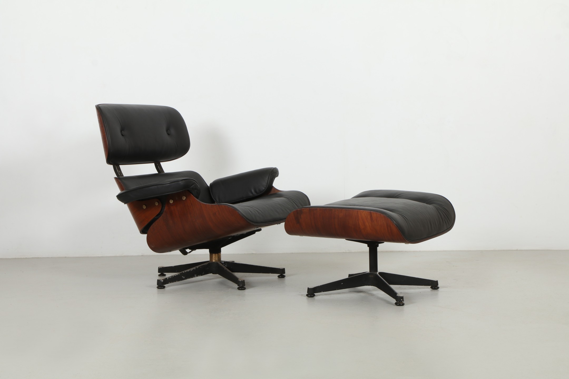 New Zealand Made Eames Lounge Chair and Ottoman by Whitmores Arti Domo
