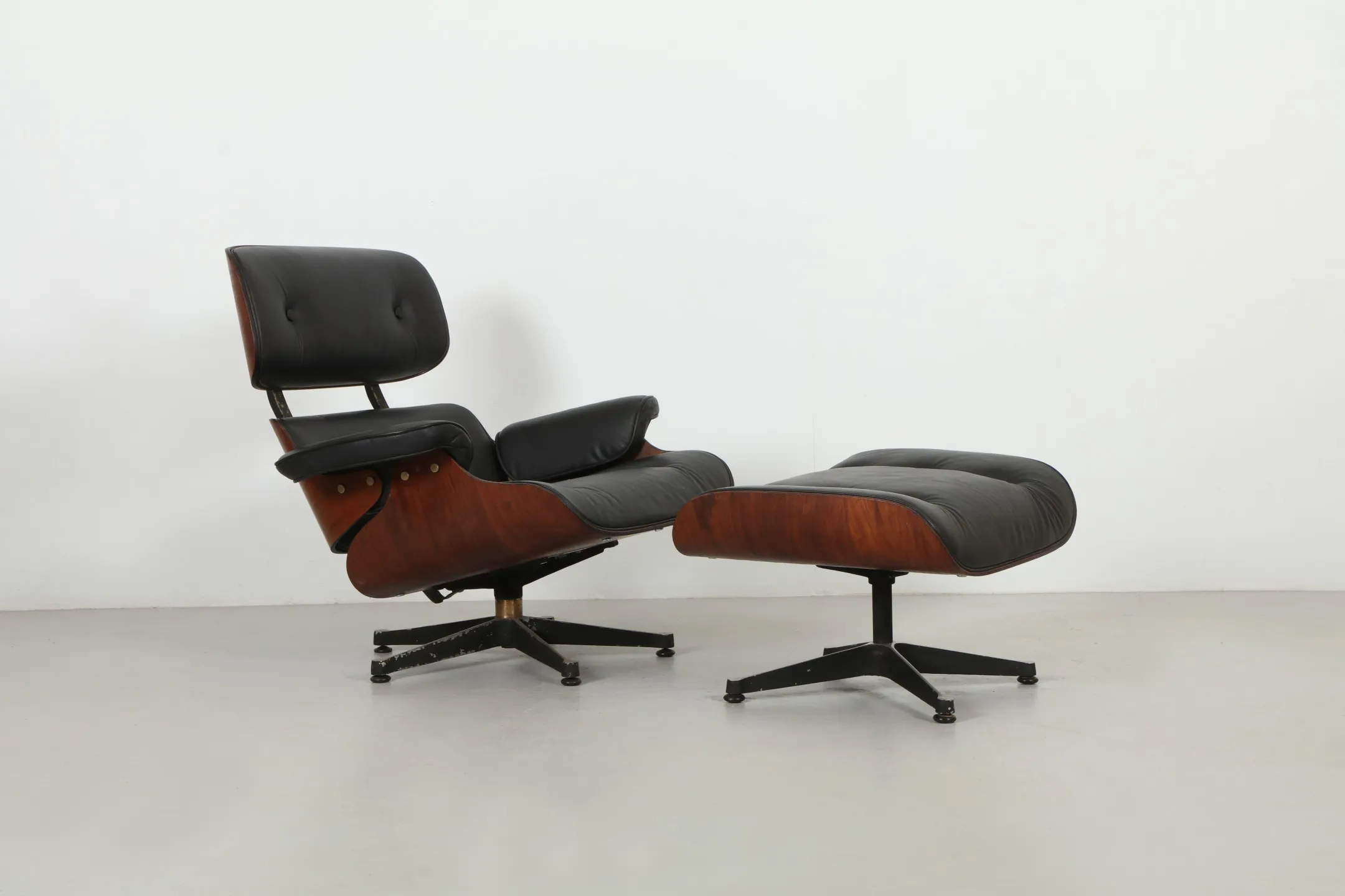 New Zealand Made Eames Lounge Chair and Ottoman by Whitmores Arti Domo