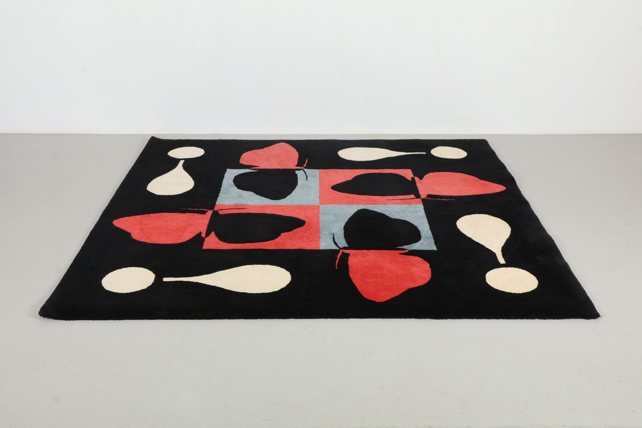 Bold Richard Killeen 'Moth Exclamation' Hand Tufted Rug by Dilana