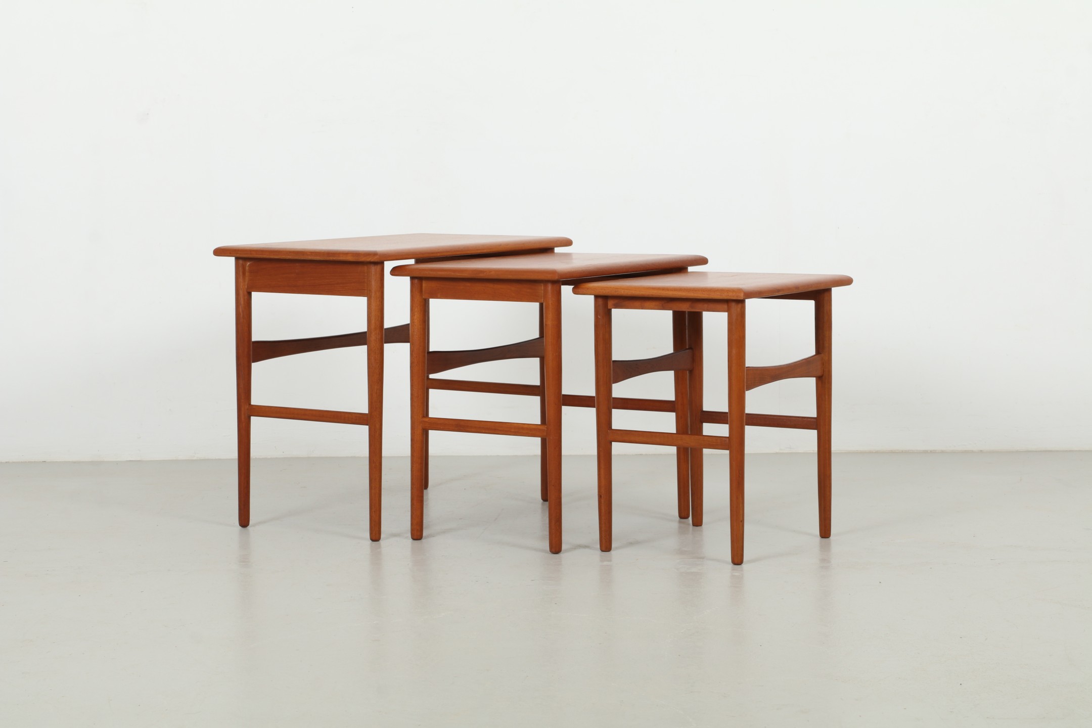 Elegant David Walker Nest of Tables by Dalescraft