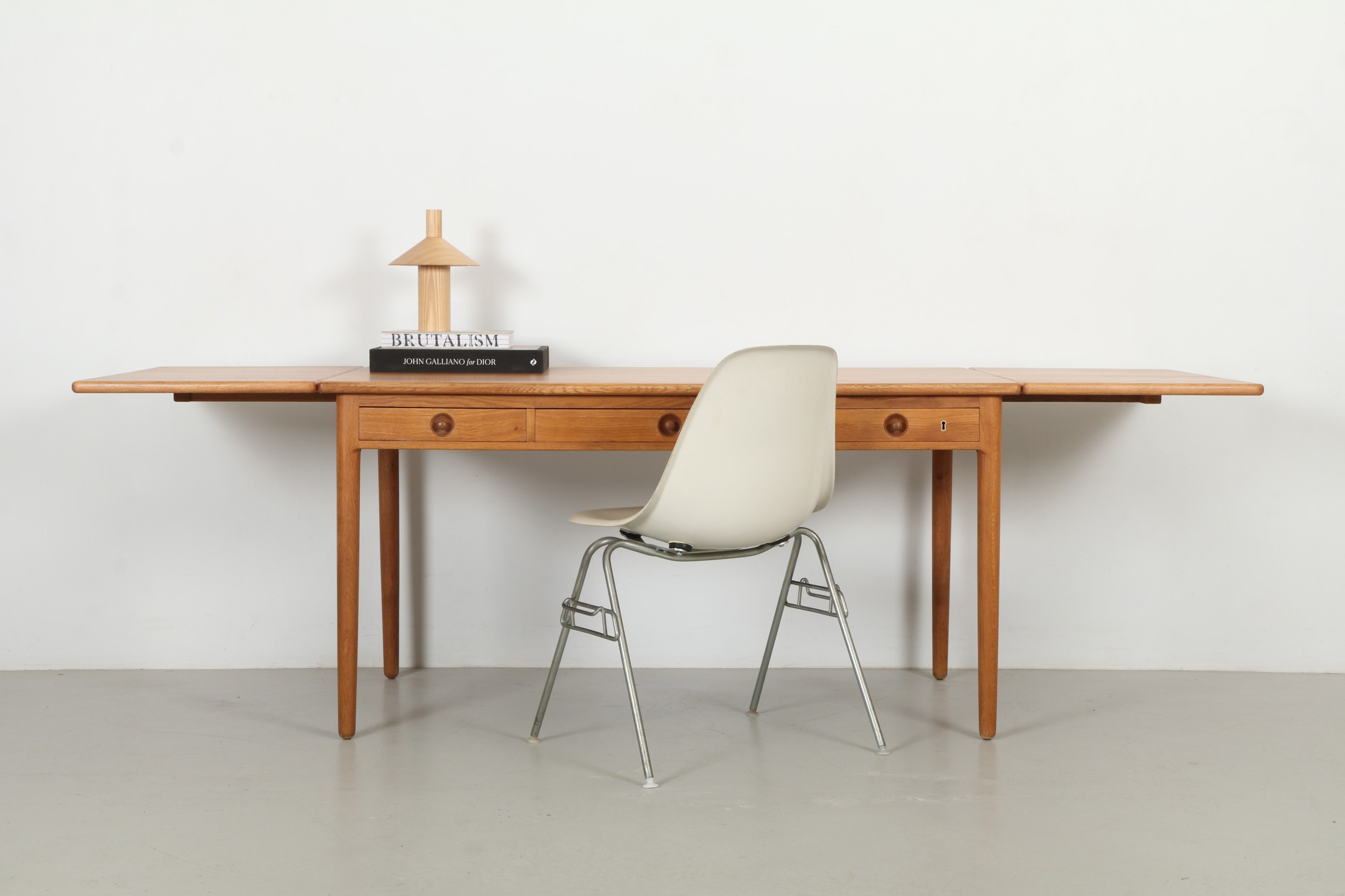 How to Identify High-Quality Mid-Century Modern Furniture: An Expert Buyer’s Guide