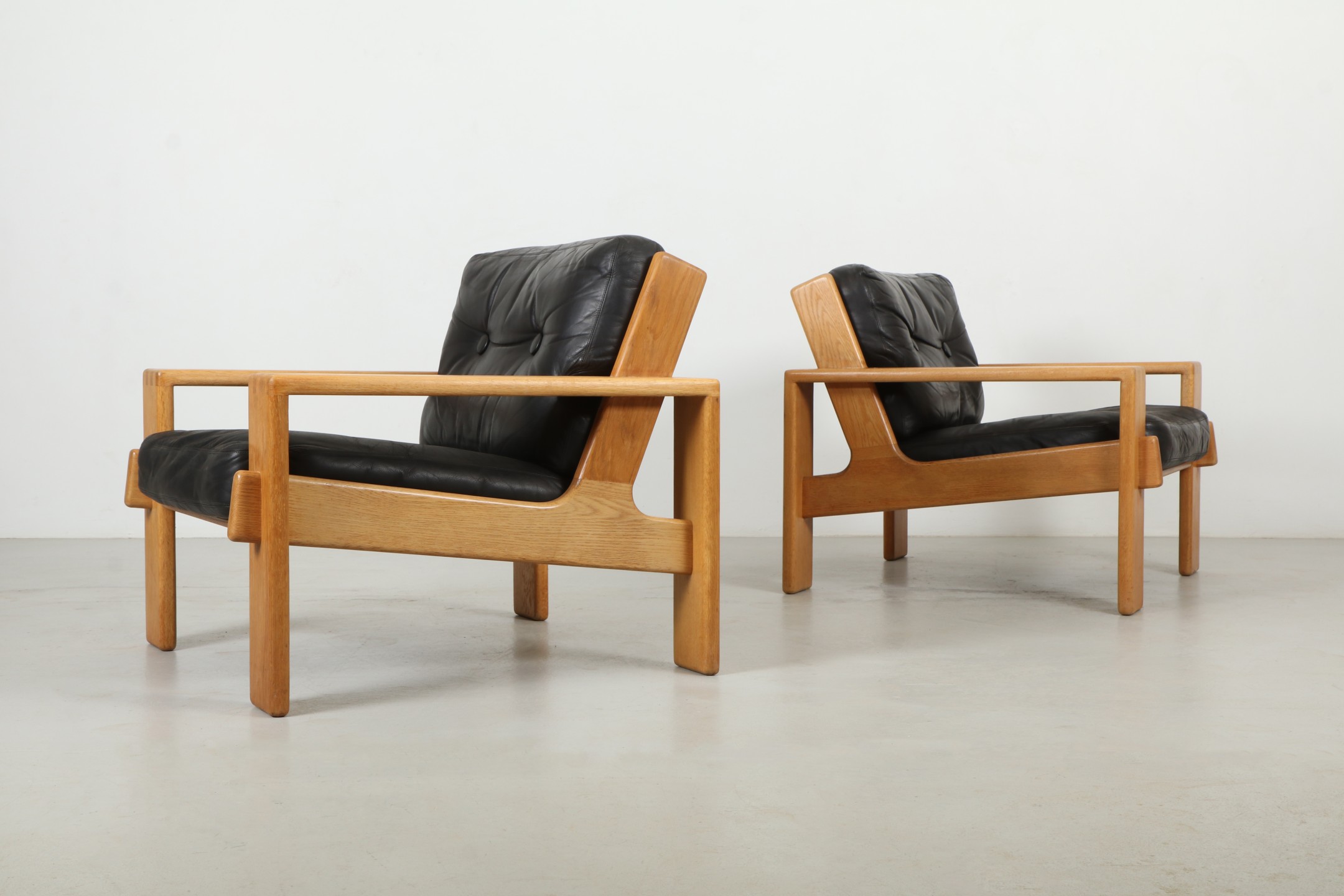 Pair of Bold Esko Pajamies 'Bonanza' Armchairs by Asko