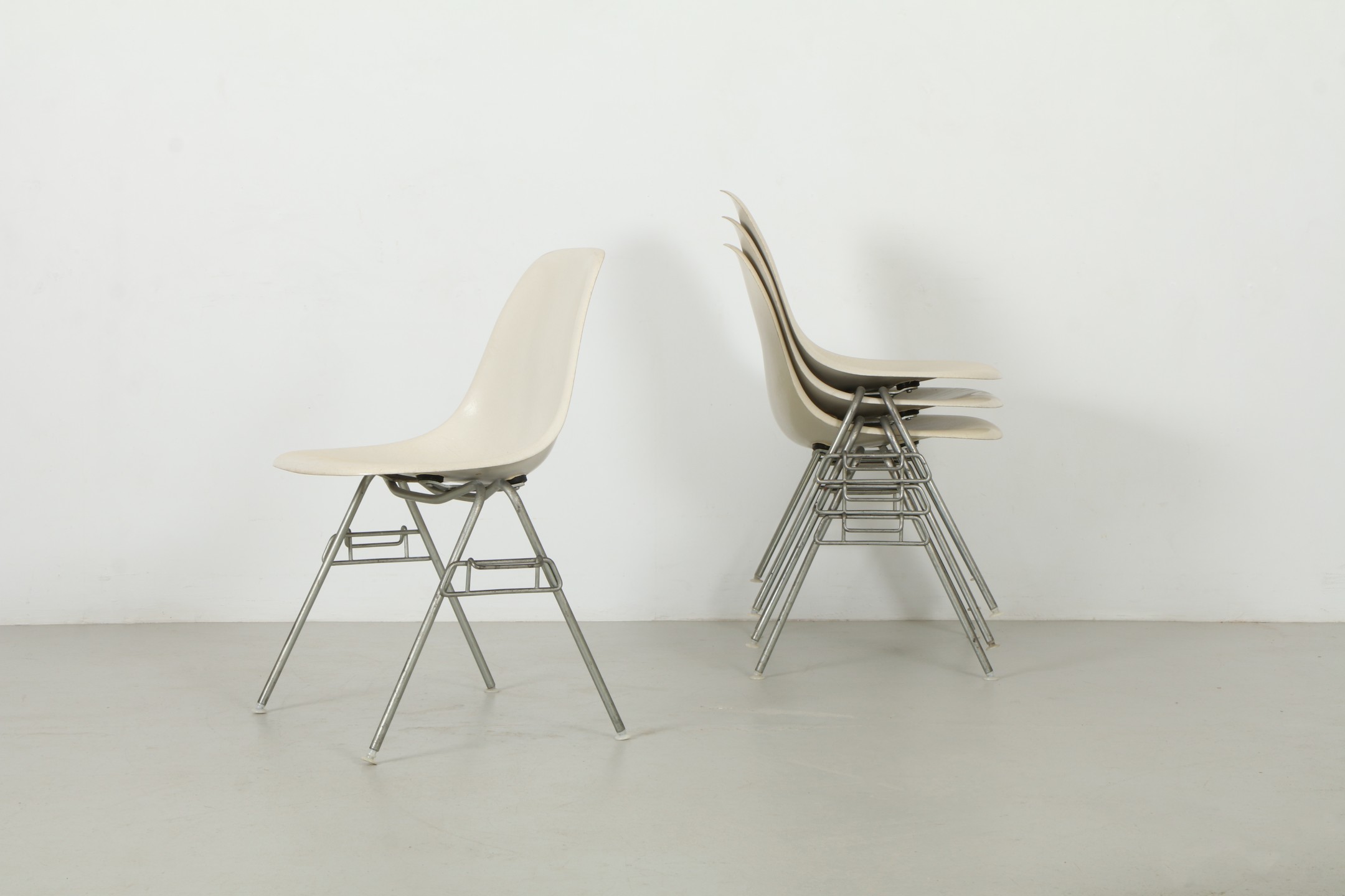 Serious Play: Charles and Ray Eames in Materials and Form