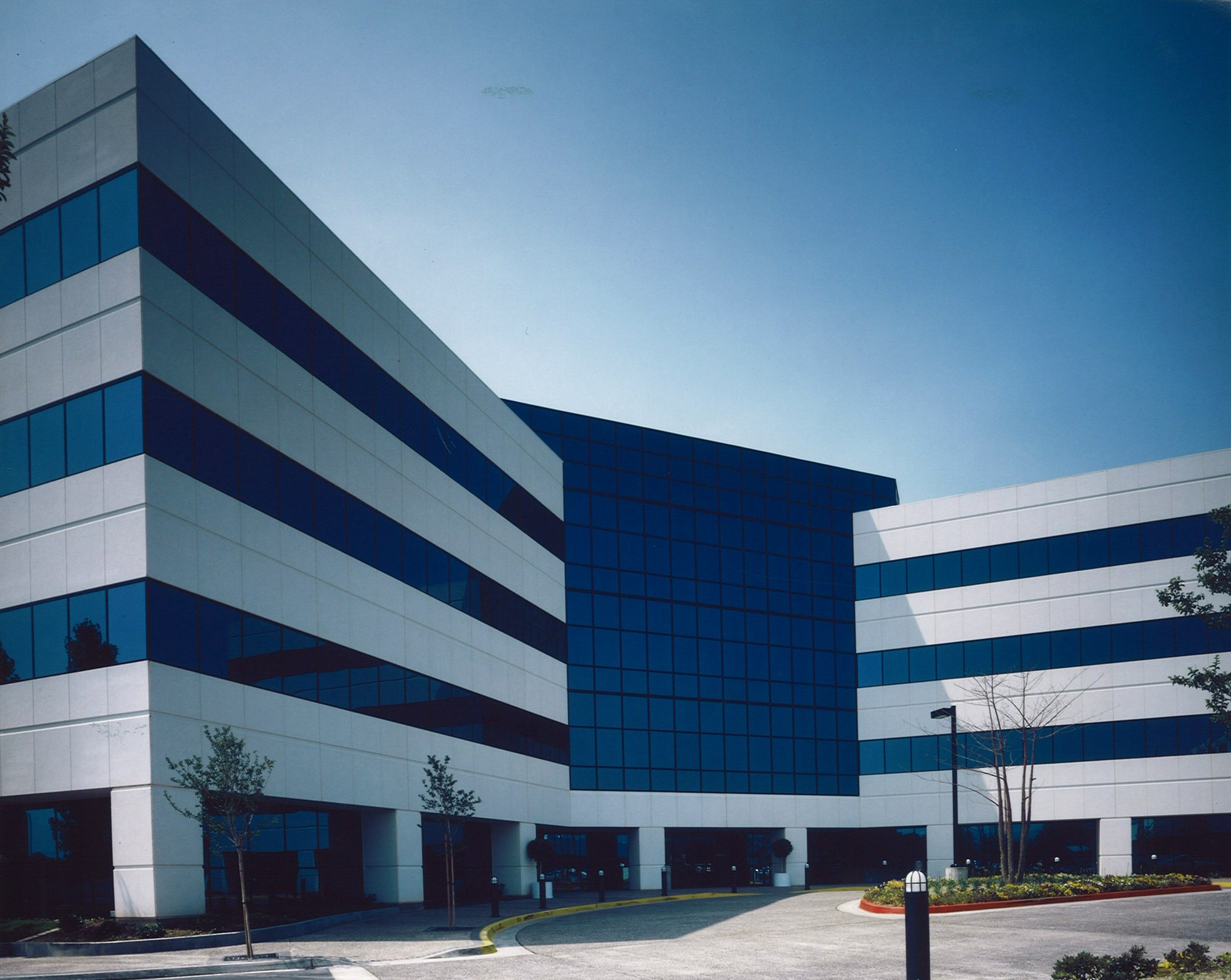 Oltmans Opens Thousand Oaks Office and Celebrates Its 10,000TH Job in the Southland!