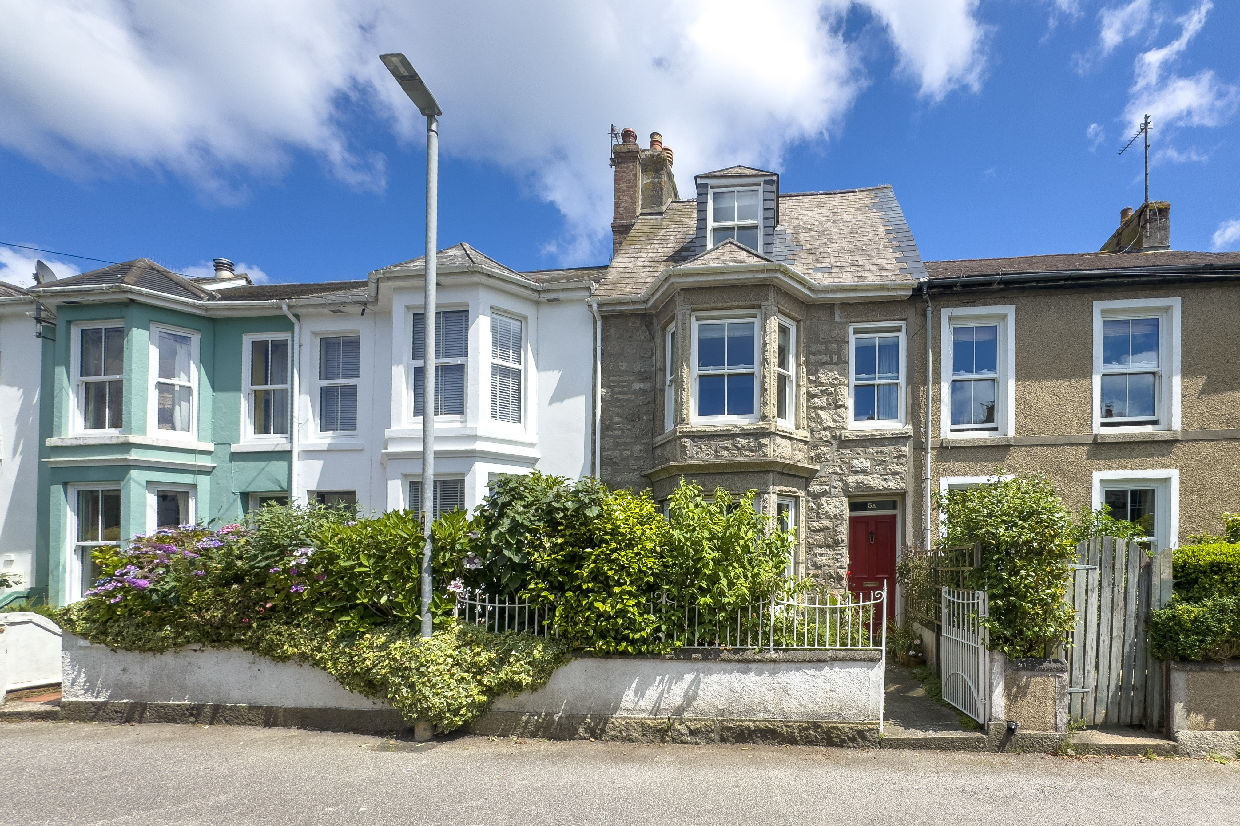 four double bedroom house in great town centre location = great position, no chain and near to seafront and gardens.