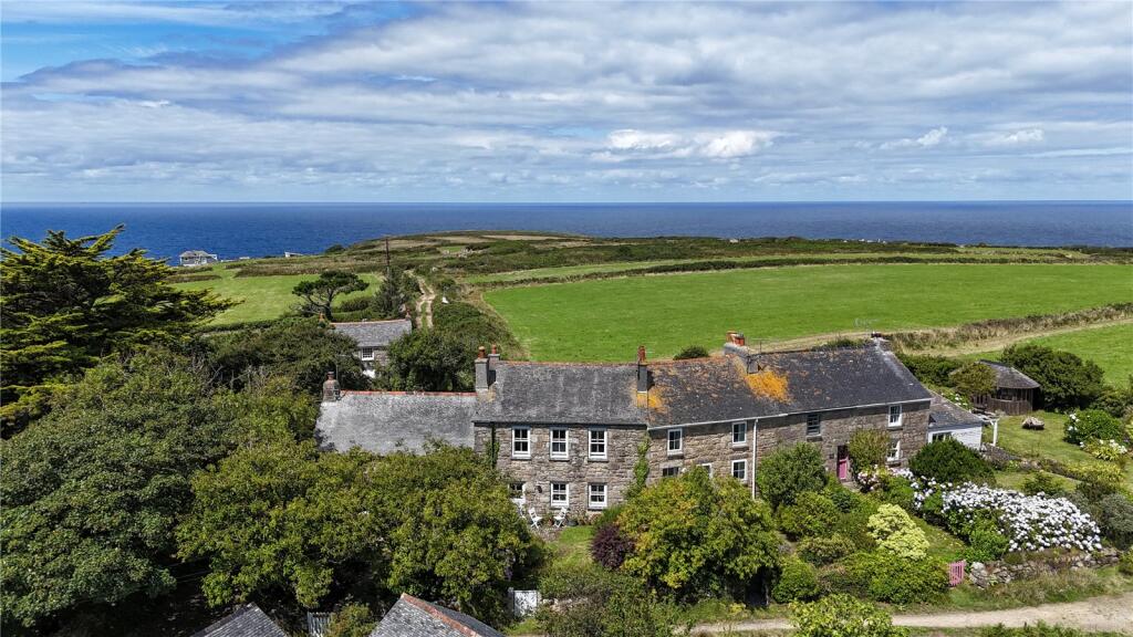 3 bedroom terraced house in Penzance