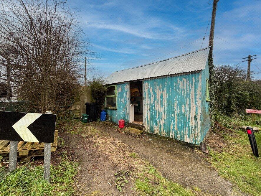 one bedroom shed in St. Levan, great writing retreat, inspirational, no chain, auction,