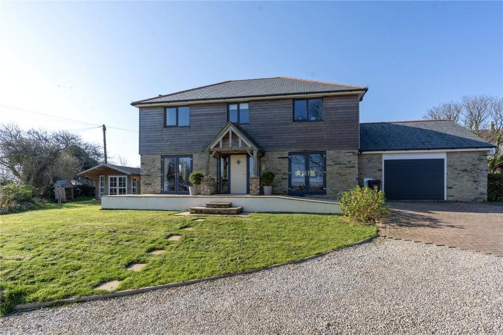 4 bedroom detached house in great location within rural village no chain