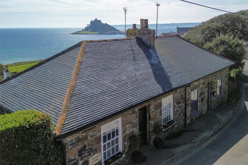 2 bedroom apartment in Marazion, great location, holiday let