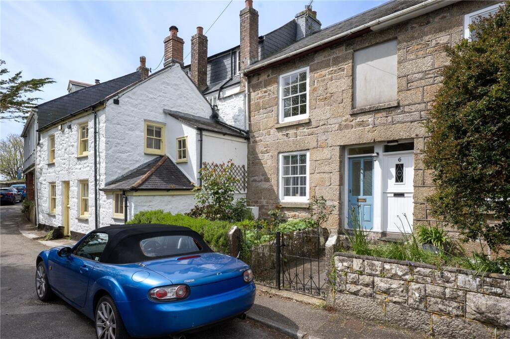 2 bedroom terraced house in Madron