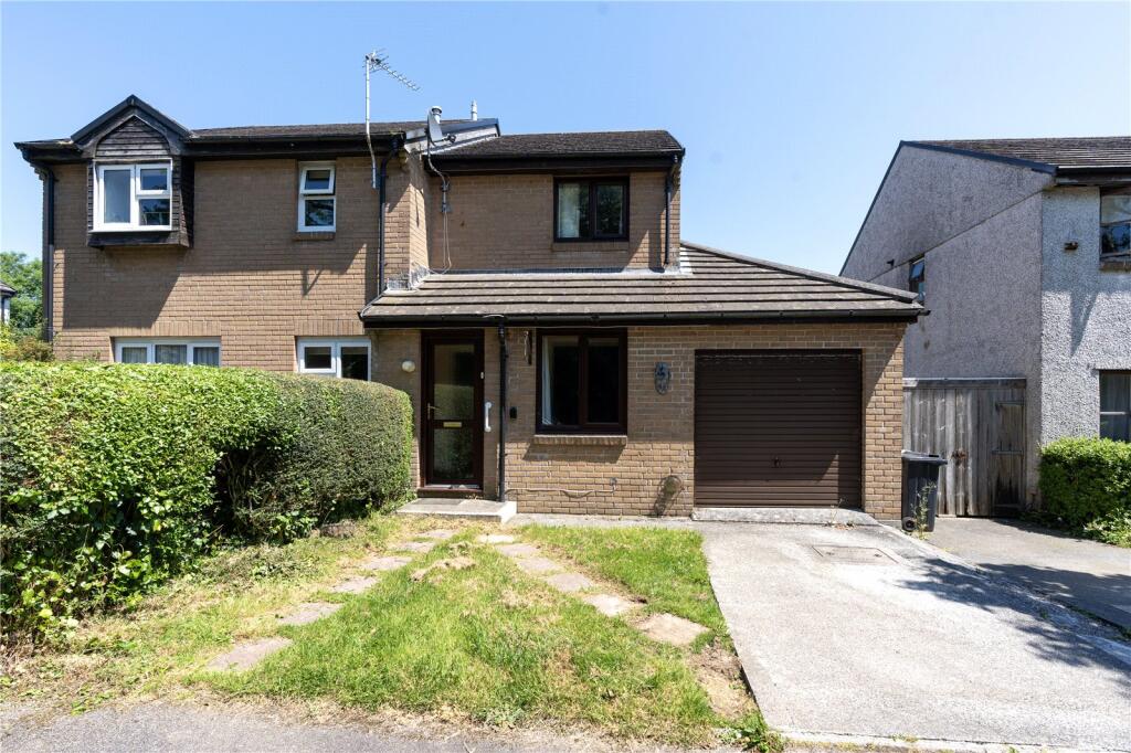 2 bedroom semi detached house in Heamoor, great location, first time buyer, no chain