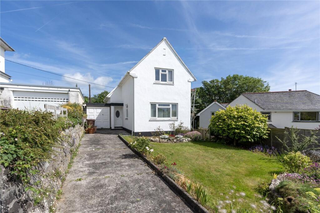 2 bedroom detached house in penzance, great location, no chain, 