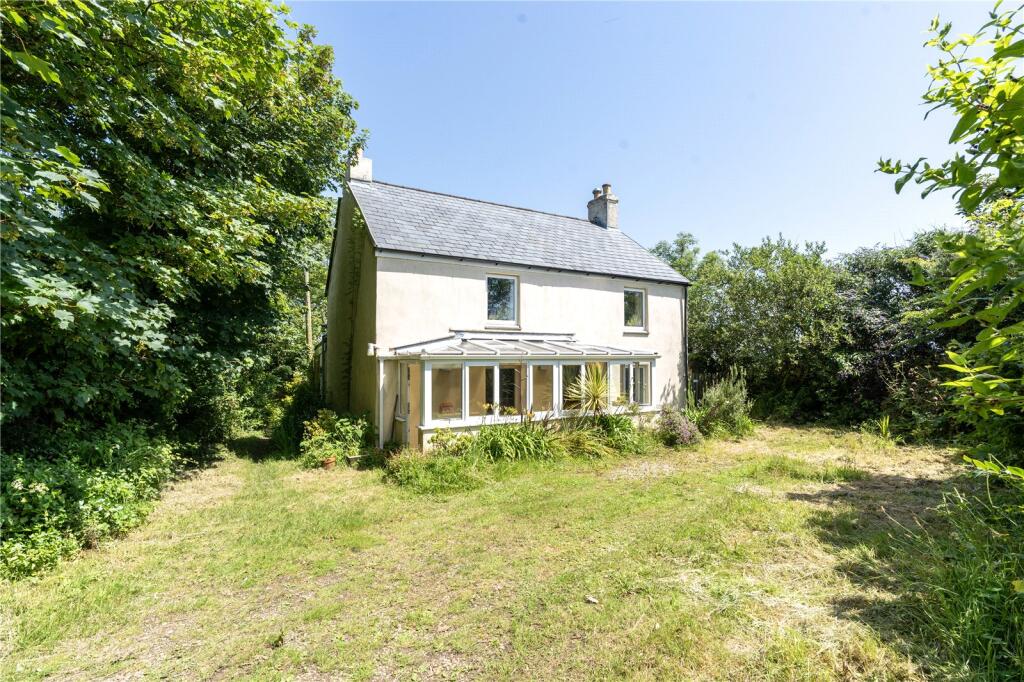 3 bedroom detached house in rural location, great location