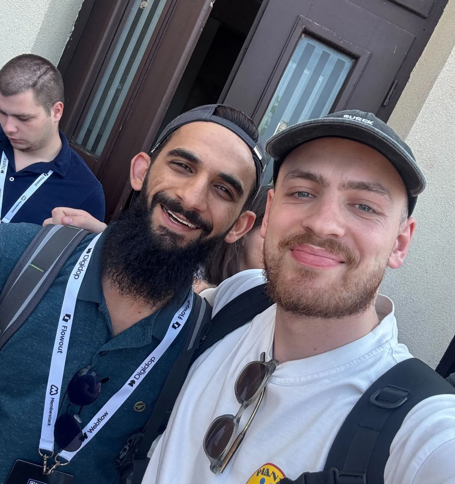 FLOWconf 2025 Day 1: Photo with Kamran