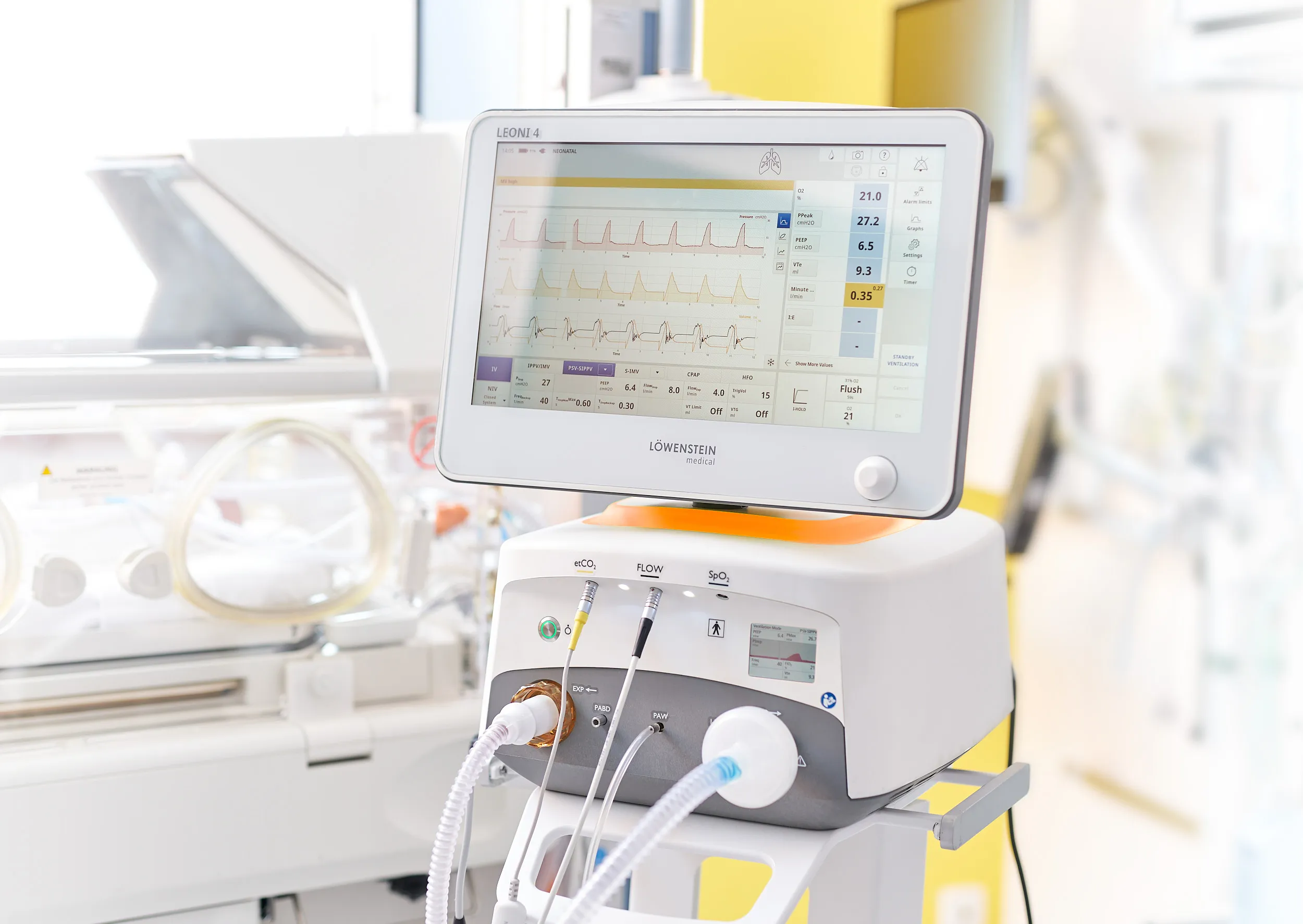 LEONI 4. Beatmungsgerät für die Neonatologie.