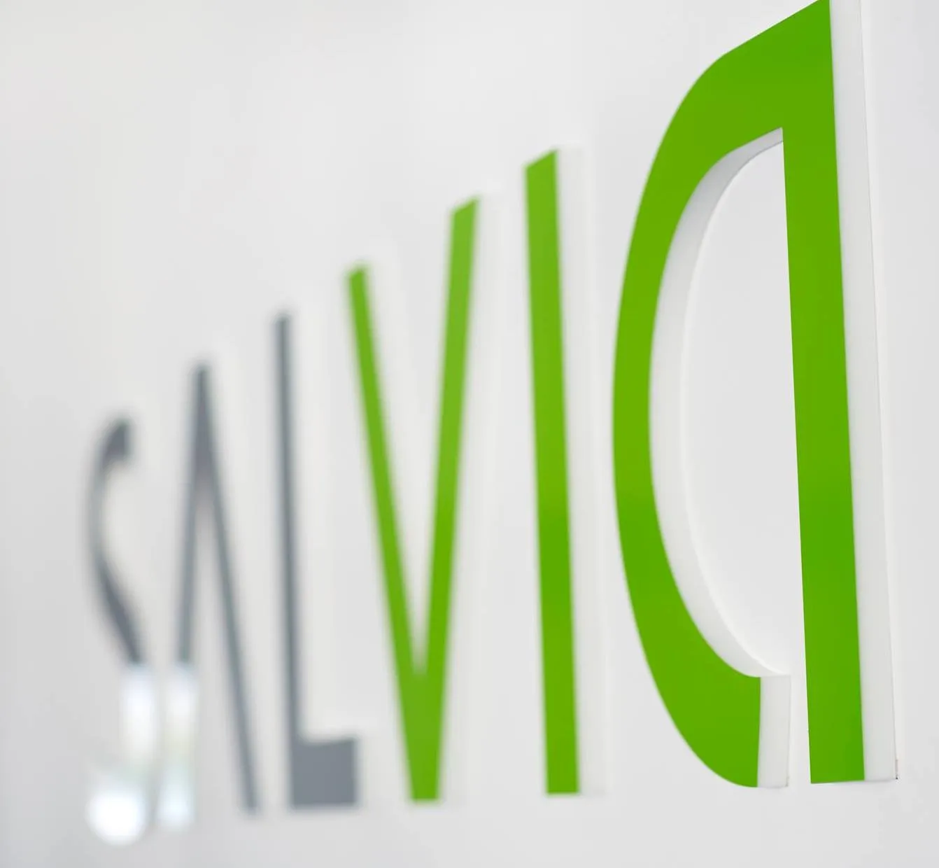Salvia medical Logo