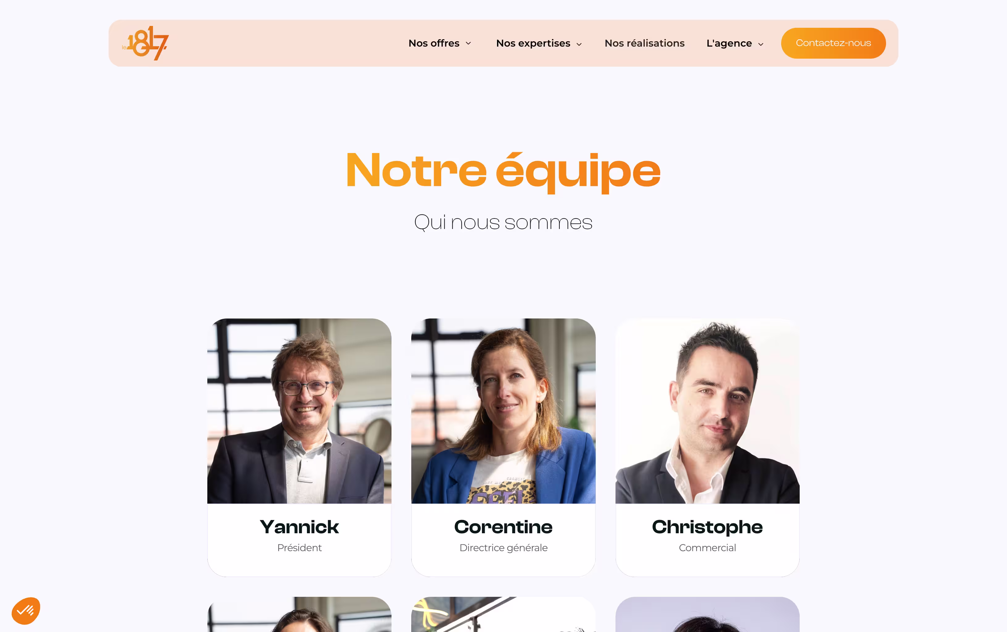Présentation de l'équipe d'experts digitaux (designers, développeurs, chefs de projet) de l'agence 1817, le pôle numérique du Groupe Vicat.