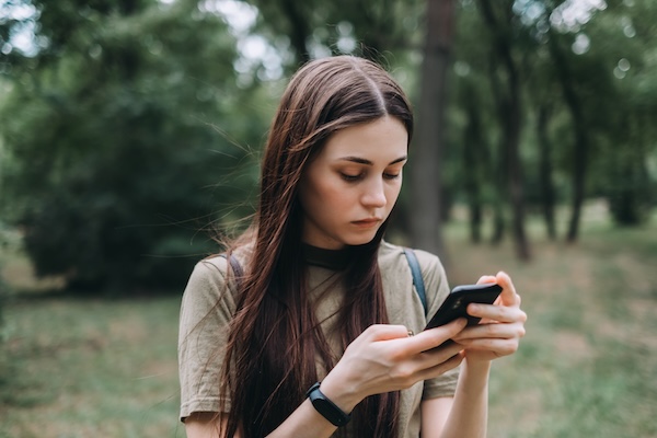 Muted & dropped: How to navigate group chat conflict