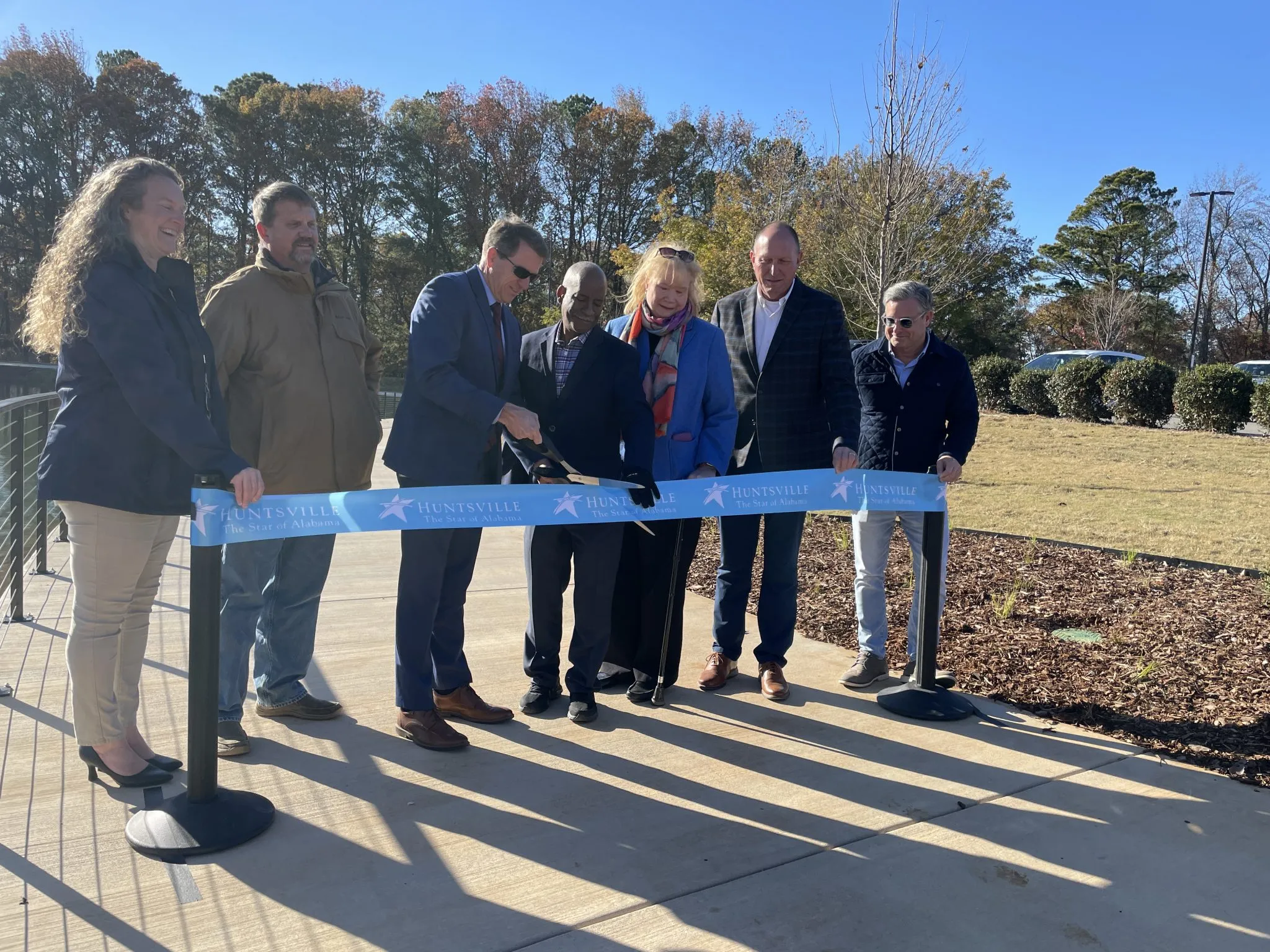 https://www.huntsvilleal.gov/huntsville-leaders-celebrate-completion-of-apollo-park-at-midcity-district/