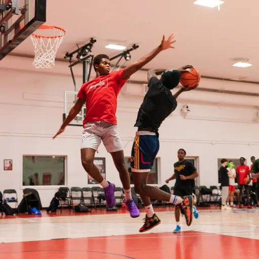 HooplIfe & K+S The Lab: Player Shooting Contested Layup