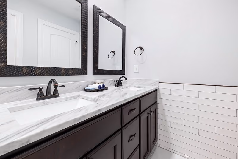 Vanity Tops for Chic Bensenville Bathrooms