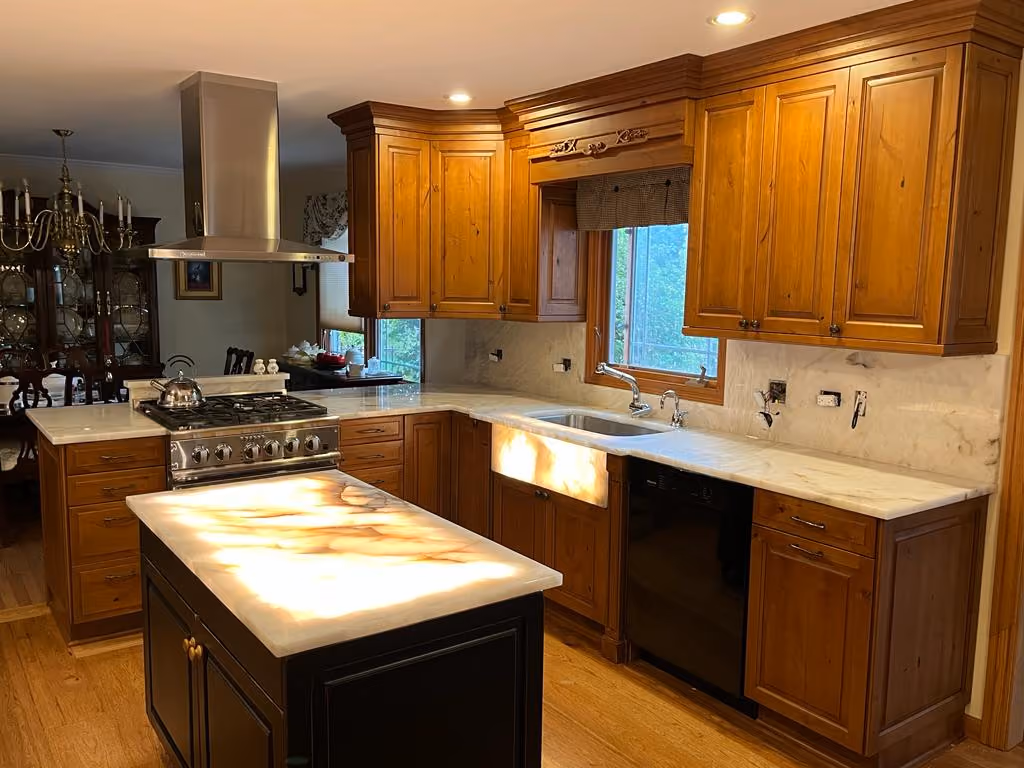 Warm-Toned Veins on Kitchen Countertop Stunning Cristallo Quartzite Island Countertop