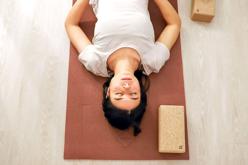 Patiente vue du haut en séance méditative chez Sorella.