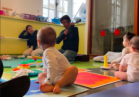 Creche Tout Petits Violon Animation Eveil Musical