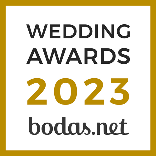 Logotipo de Premio de Bodas 2023 de bodas.net con borde dorado.