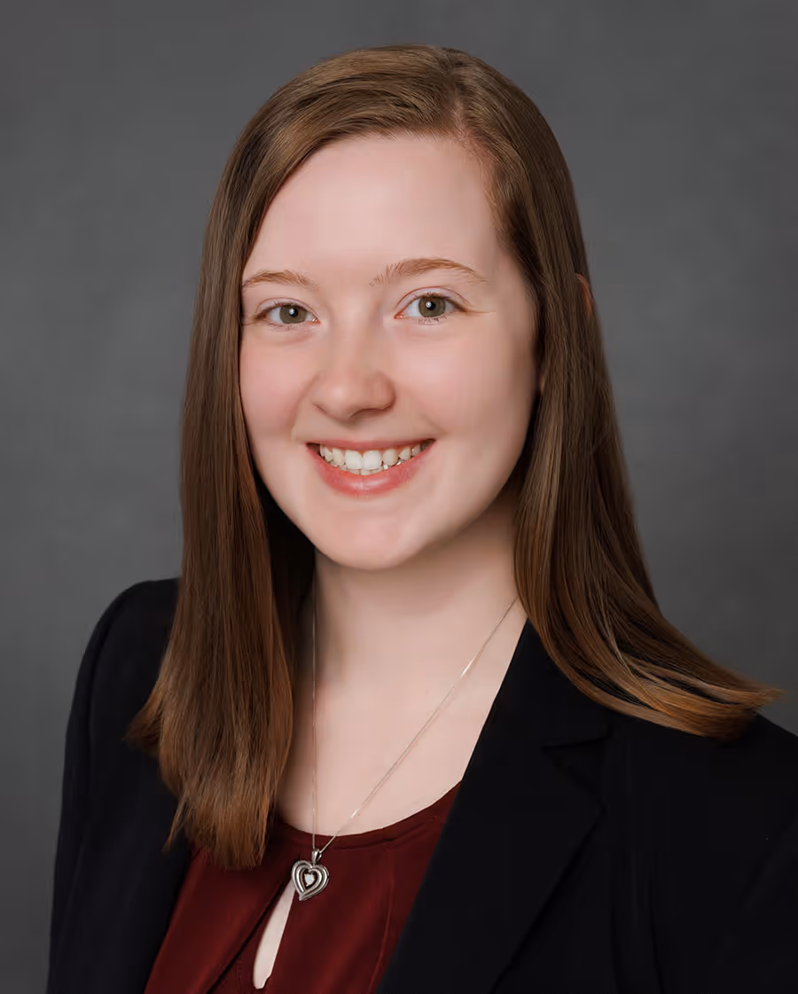 taylor dean headshot