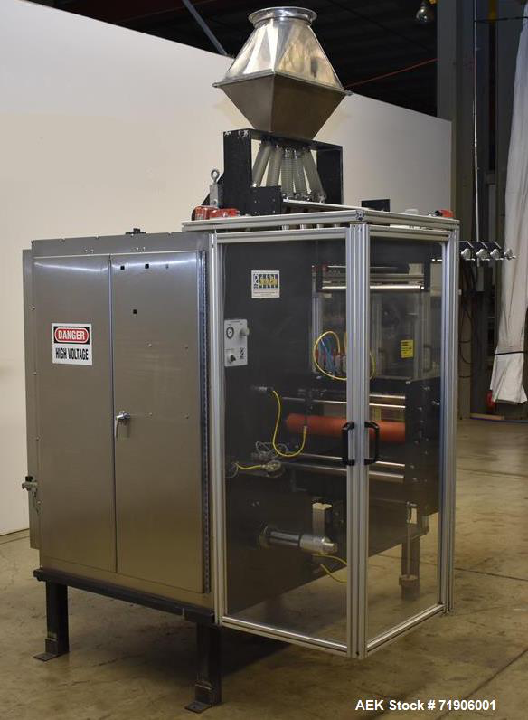 Vertical form fill seal (VFFS) packaging machine used for supplement powder pouch production | Steuart Nutrition