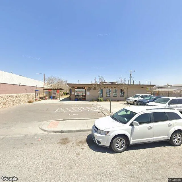 Centro DE Salud Familiar LA Fe Street View Image